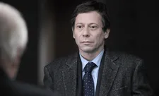 Dédalus (Mathieu Amalric) questioned by agent (André Dussollier)